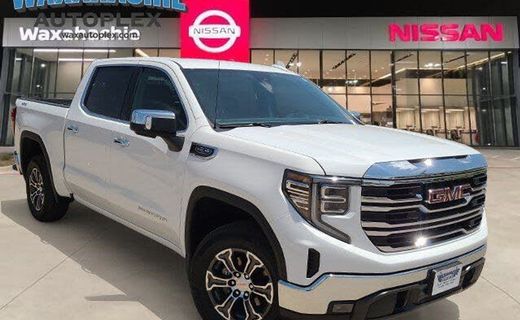 2026 GMC Sierra SLT
