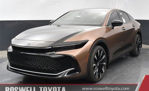 2023 Toyota Crown Platinum