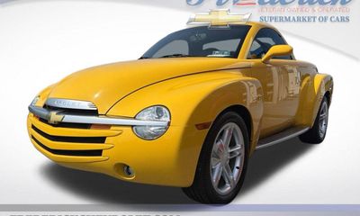 2004 Chevrolet SSR LS