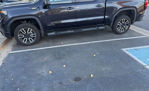 2024 GMC Sierra AT4