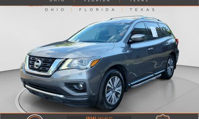2020 Nissan Pathfinder SV