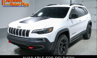 2022 Jeep Cherokee Trailhawk