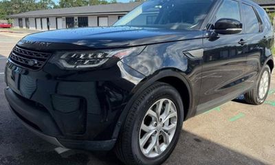 2020 Land Rover Discovery SE