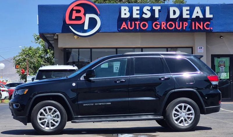 2021 Jeep Grand Cherokee — a typically priced live listing
