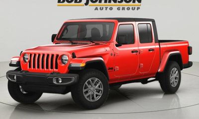 2023 Jeep Gladiator Sport