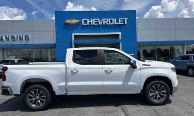 2026 Chevrolet Silverado LT