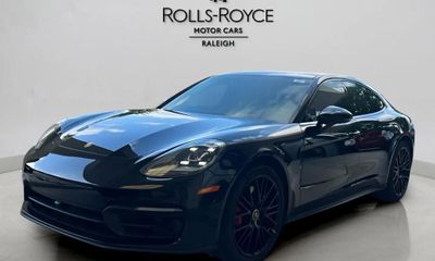 2023 Porsche Panamera 4S