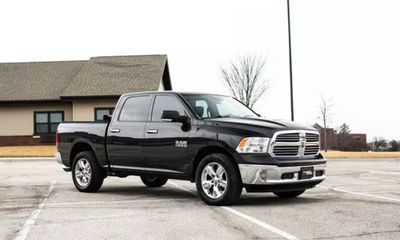 2017 Ram 1500 SLT