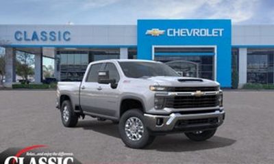2025 Chevrolet Silverado HD Custom