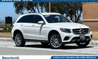 2018 Mercedes-Benz GLC-Class GLC300