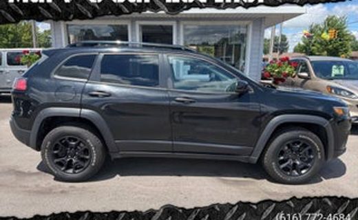 2022 Jeep Cherokee Sport