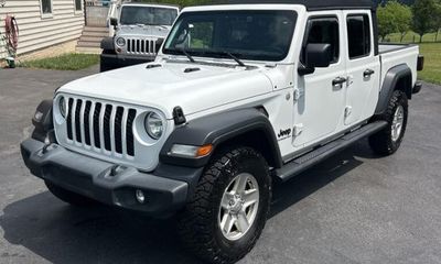 2020 Jeep Gladiator Sport
