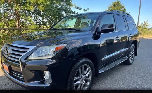 2013 Lexus LX 570