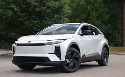 2026 Toyota C-HR SE
