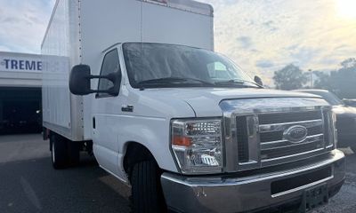 2016 Ford E-Series Chassis E 350