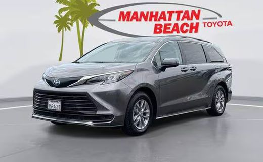 2024 Toyota Sienna LE