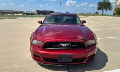 2014 Ford Mustang V6 Coupe