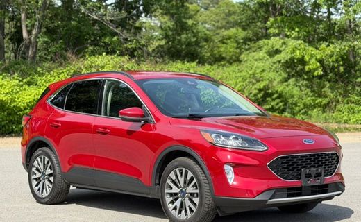 2020 Ford Escape Titanium