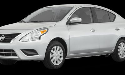 2019 Nissan Versa SV