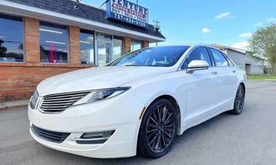 2014 Lincoln MKZ Base