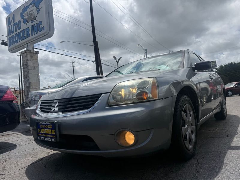 2007 Mitsubishi Galant — a typically priced live listing