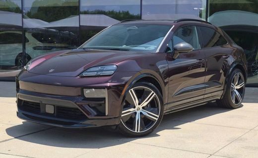 2025 Porsche Macan