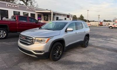 2017 GMC Acadia SLT 1