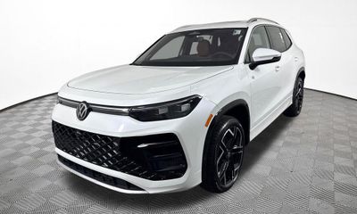 2026 Volkswagen Tiguan 4MOTION SEL
