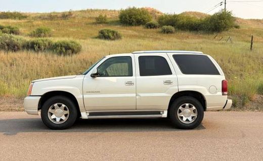 2002 Cadillac Escalade Luxury