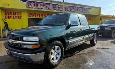 2002 Chevrolet Silverado LS