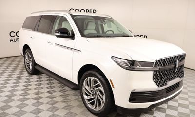 2026 Lincoln Navigator Premier