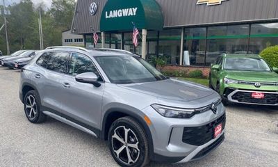 2026 Volkswagen Tiguan 4Motion SE