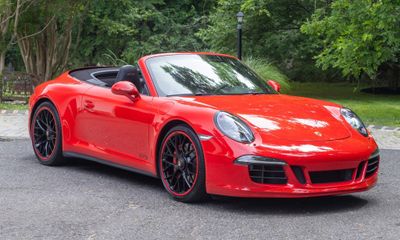 2016 Porsche 911 S GTS 4S