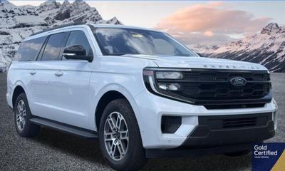 2025 Ford Expedition MAX Active