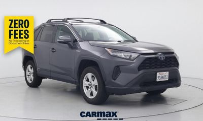 2019 Toyota RAV4 LE HV