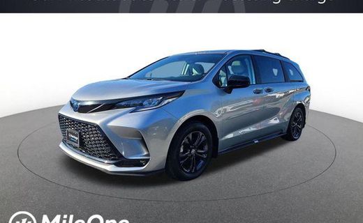 2025 Toyota Sienna XSE