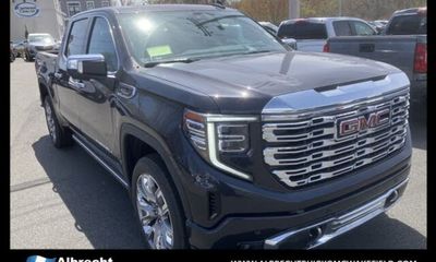 2023 GMC Sierra Denali