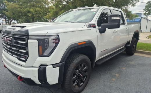 2026 GMC Sierra HD AT4
