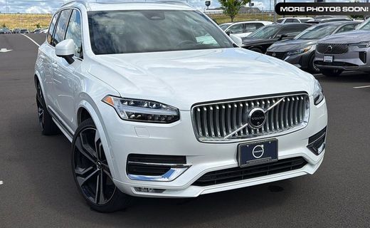 2025 Volvo XC90 Ultra Bright