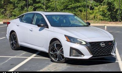2024 Nissan Altima SR