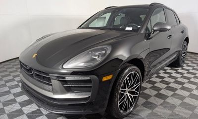 2026 Porsche Macan T