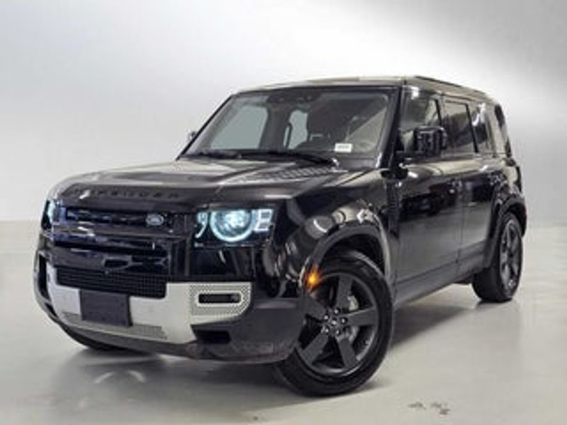 2025 Land Rover Defender — a typically priced live listing