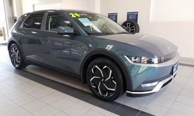 2024 Hyundai Ioniq 5 SE