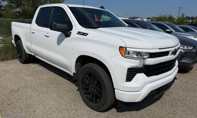2023 Chevrolet Silverado RST