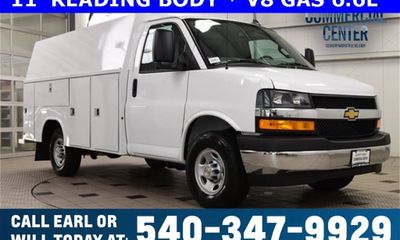 2025 Chevrolet Express 3500 Cutaway 139