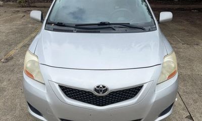 2009 Toyota Yaris S