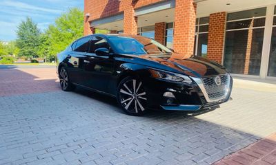 2020 Nissan Altima Platinum