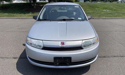 2004 Saturn ION 2