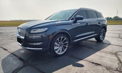 2022 Lincoln Nautilus Reserve
