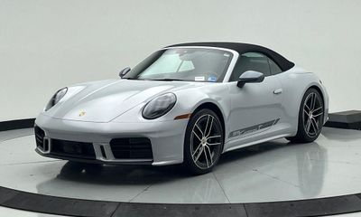 2025 Porsche 911 Carrera